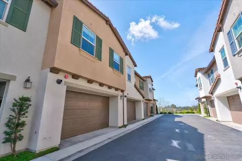 1092 Delpy View Pt, Vista, CA 92084 photo 35