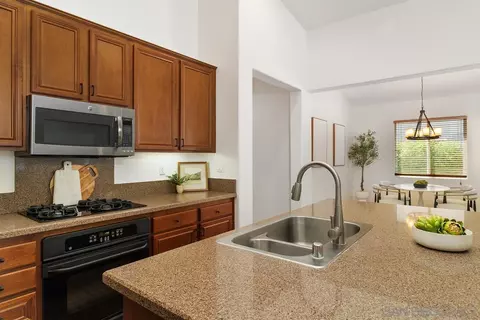 Kitchen - 40960 Cebu Dr, Temecula, CA 92591 photo 6 of 6
