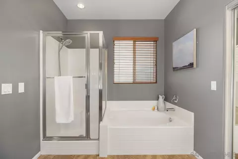 Bath - 40960 Cebu Dr, Temecula, CA 92591 photo 3 of 3