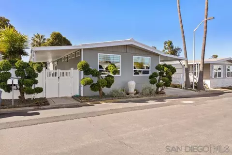 7319 San Luis St, Carlsbad, CA 92011
