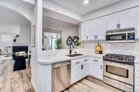 344 Orange Ave #203, Coronado, CA 92118 photo 6