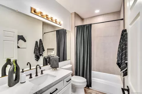 344 Orange Ave #203, Coronado, CA 92118 photo 29
