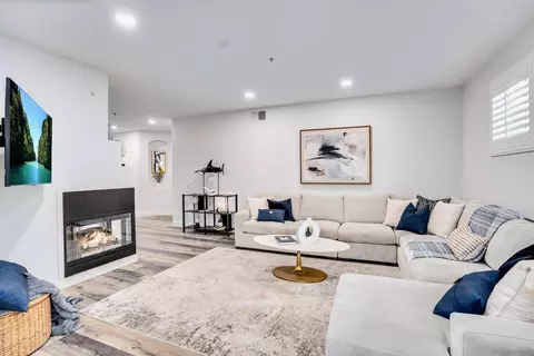 344 Orange Ave #203, Coronado, CA 92118 photo 14