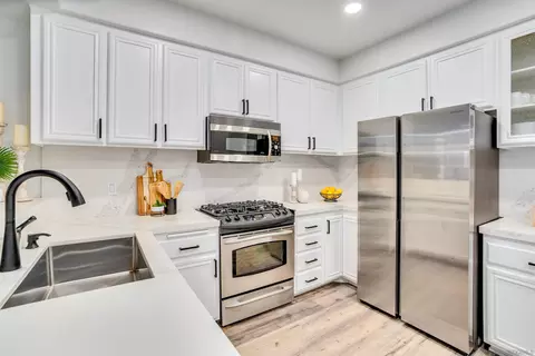 344 Orange Ave #203, Coronado, CA 92118 photo 7
