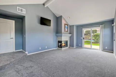 Living - 477 Summerhill Vw, Alpine, CA 91901 photo 5 of 8