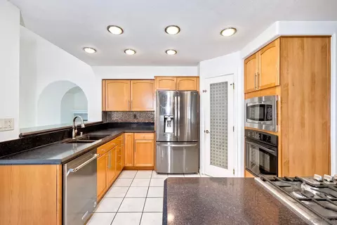 Kitchen - 477 Summerhill Vw, Alpine, CA 91901 photo 3 of 4