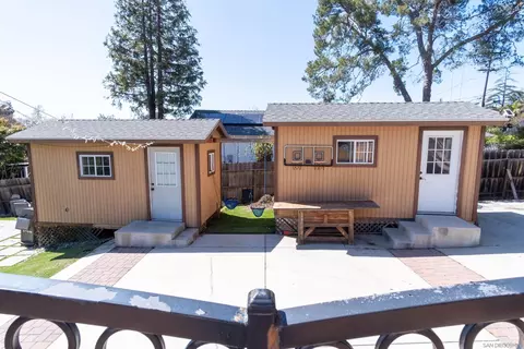 Exterior - 853 Crescent Dr, Vista, CA 92084 photo 12 of 19