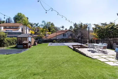 Exterior - 853 Crescent Dr, Vista, CA 92084 photo 2 of 19