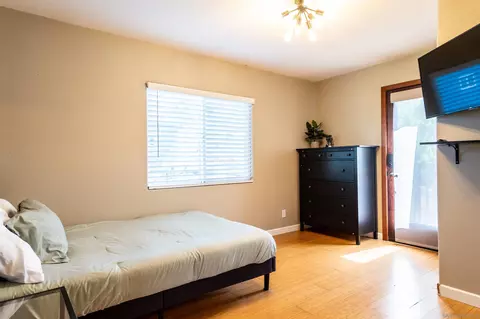 Bedroom - 853 Crescent Dr, Vista, CA 92084 photo 6 of 9