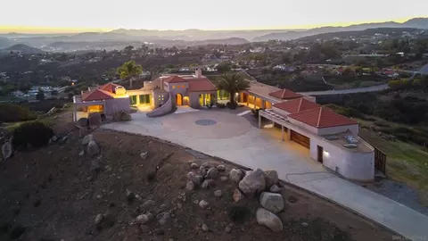15740 Broad Oaks Rd, El Cajon, CA 92021
