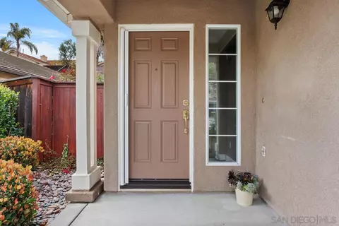 Entry Way - 997 Manteca Dr, Oceanside, CA 92057 photo 1 of 2