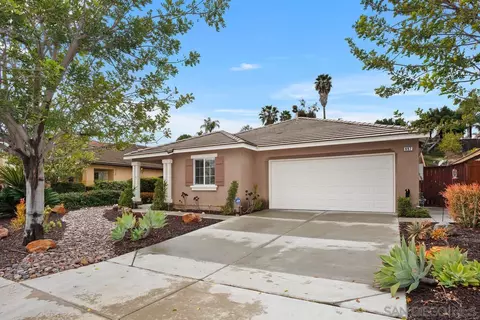 997 Manteca Dr, Oceanside, CA 92057