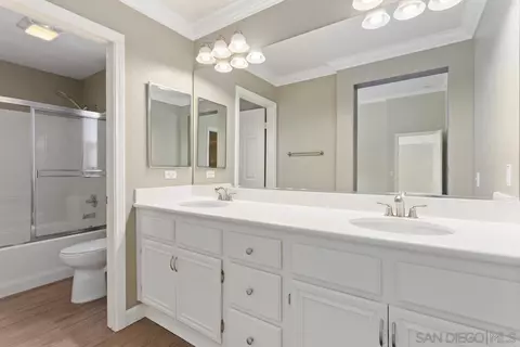 Bath - 997 Manteca Dr, Oceanside, CA 92057 photo 1 of 2