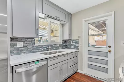 Kitchen - 10245 Woodrose Ave, Santee, CA 92071 photo 3 of 5