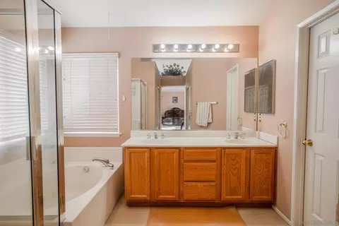 33269 Morning View Dr, Temecula, CA 92592 photo 17