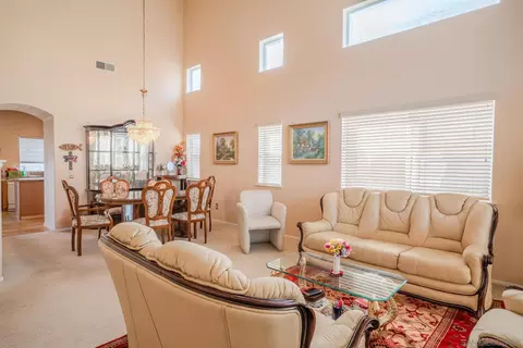 33269 Morning View Dr, Temecula, CA 92592 photo 2