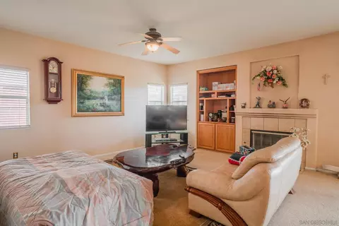 33269 Morning View Dr, Temecula, CA 92592 photo 5