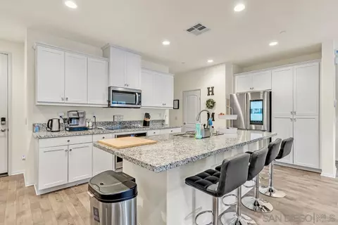 Kitchen - 5446 Meridian Pl, Bonsall, CA 92003 photo 1 of 5