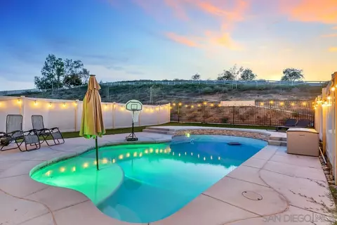 Exterior - 5446 Meridian Pl, Bonsall, CA 92003 photo 10 of 10