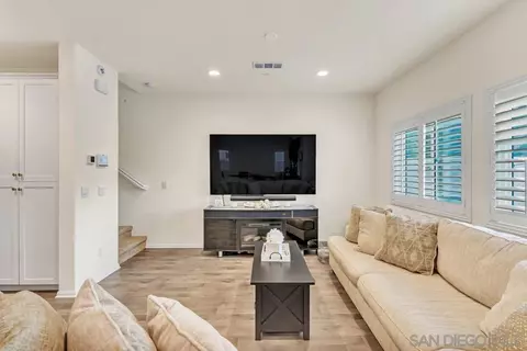 Living - 5446 Meridian Pl, Bonsall, CA 92003 photo 3 of 3