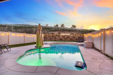 Exterior - 5446 Meridian Pl, Bonsall, CA 92003 photo 9 of 10