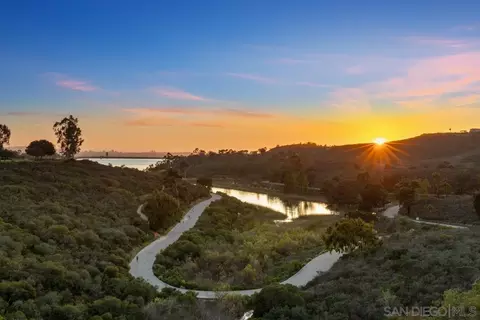 10784 Sunset Ridge Dr, San Diego, CA 92131