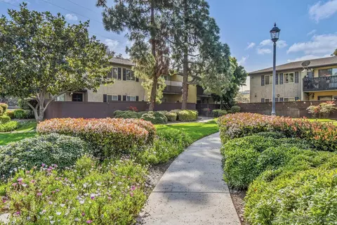 321 Rancho Dr #46, Chula Vista, CA 91911