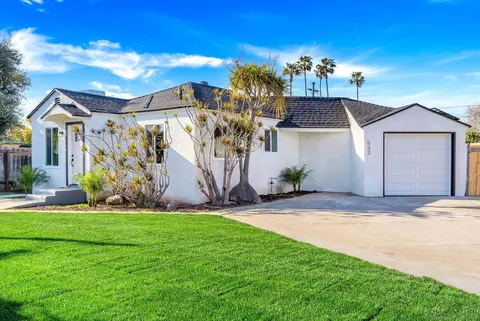 Exterior - 532 Donax Ave, Imperial Beach, CA 91932 photo 3 of 4