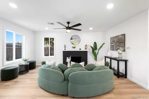 Living - 532 Donax Ave, Imperial Beach, CA 91932 photo 1 of 2