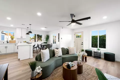 Living - 532 Donax Ave, Imperial Beach, CA 91932 photo 2 of 2