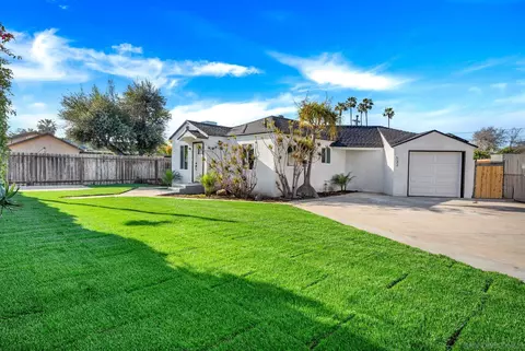 Exterior - 532 Donax Ave, Imperial Beach, CA 91932 photo 2 of 4