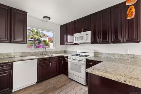 9811 Eucalyptus St, Spring Valley, CA 91977 photo 14