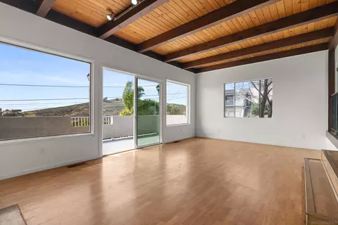 9811 Eucalyptus St, Spring Valley, CA 91977 photo 8