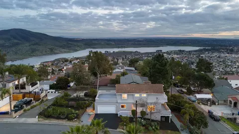9811 Eucalyptus St, Spring Valley, CA 91977 photo 2