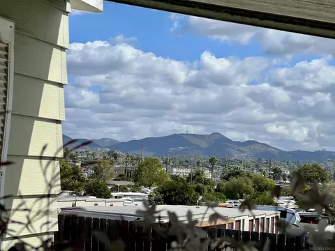 809 Olive Ave #11, Vista, CA 92083 photo 5