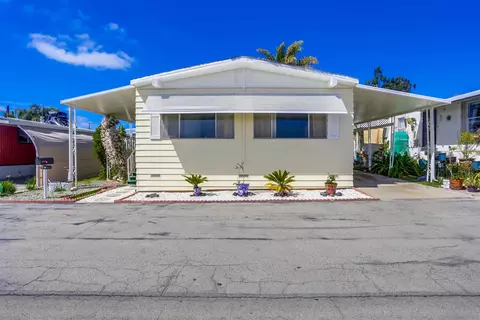 809 Olive Ave #11, Vista, CA 92083 photo 2