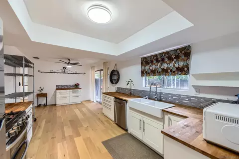 1881 Jeffrey Ave, Escondido, CA 92027 photo 2