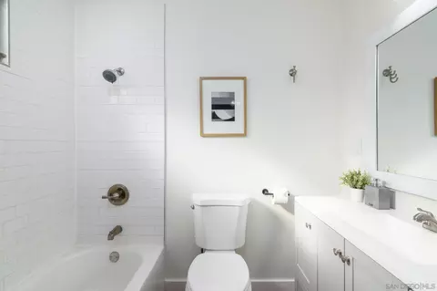Bath - 10137 Beck Dr, Santee, CA 92071 photo 1 of 3