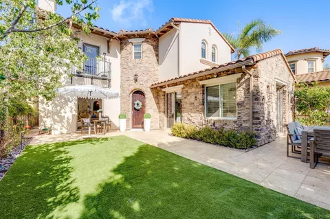 14640 Via Bergamo, San Diego, CA 92127