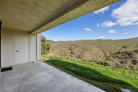 3144 Arroyo Vis, Carlsbad, CA 92009 photo 8