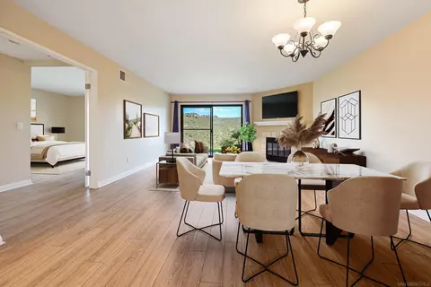 3144 Arroyo Vis, Carlsbad, CA 92009 photo 2