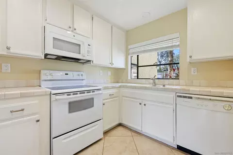 3144 Arroyo Vis, Carlsbad, CA 92009 photo 18