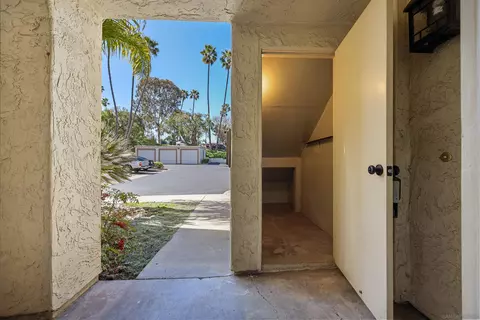 3144 Arroyo Vis, Carlsbad, CA 92009 photo 11