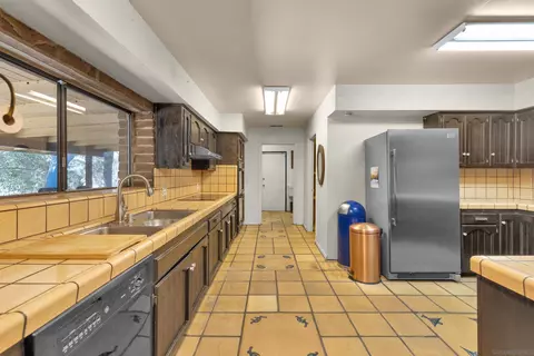 Kitchen - 9874 River Dr, Descanso, CA 91916 photo 3 of 5