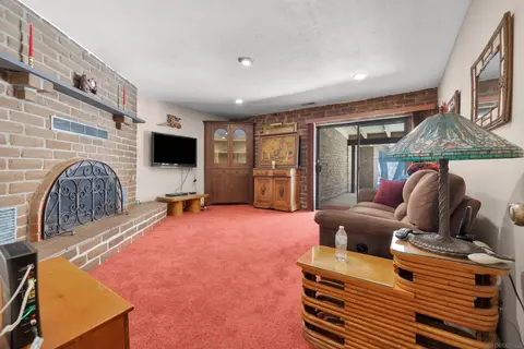 Living - 9874 River Dr, Descanso, CA 91916 photo 5 of 10