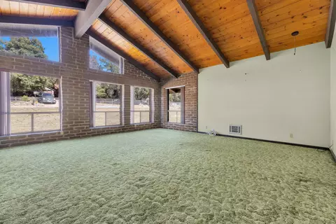 Living - 9874 River Dr, Descanso, CA 91916 photo 9 of 10