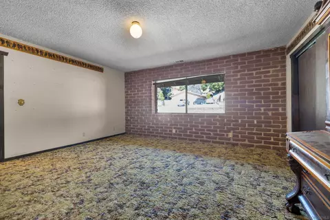 Living - 9874 River Dr, Descanso, CA 91916 photo 8 of 10