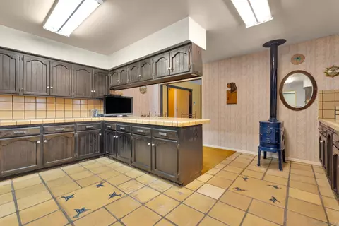 Kitchen - 9874 River Dr, Descanso, CA 91916 photo 2 of 5