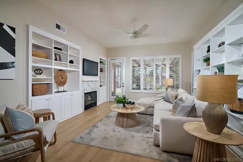 Living - 6109 Paseo Tesoro, Carlsbad, CA 92009 photo 3 of 4