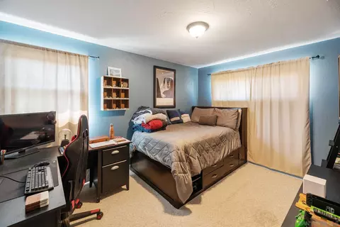 Bedroom - 13736 Tobiasson Rd, Poway, CA 92064 photo 2 of 3